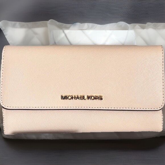 Michael Kors Beige Leather Wallet  Trifold - Picture 1 of 6